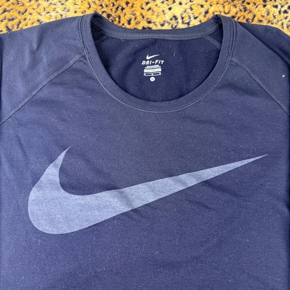 Nike Dri-FIT Navy Blue Long Sleeve Tonal Swoosh Sweatshirt Crewneck M